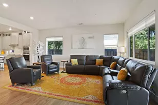 605 Victoria Dr, Manteca, CA 95336 - Photo 13