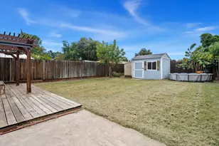 545 Vandenberg Cir, Roseville, CA 95747 - Photo 25