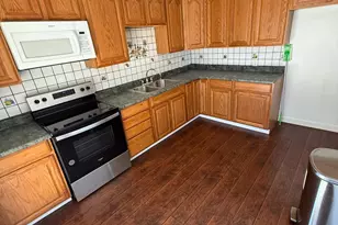 6060 McMahon Dr, Sacramento, CA 95824 - Photo 13