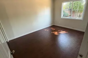 6060 McMahon Dr, Sacramento, CA 95824 - Photo 21