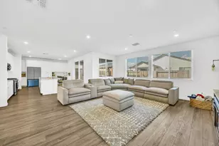 8765 Oldfield Wy, Sacramento, CA 95829 - Photo 23