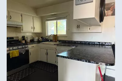 4304 Greenwich Circle, Sacramento, CA 95823 - Photo 5