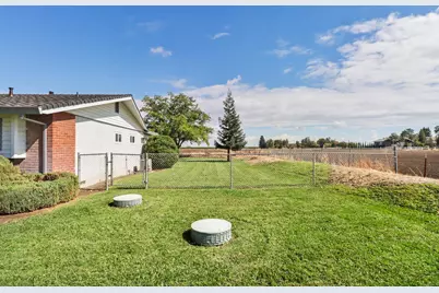 3366 Point Pleasant Road, Elk Grove, CA 95757 - Photo 39