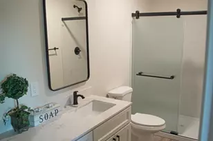 2025 W Vine St, Lodi, CA 95242 - Photo 15