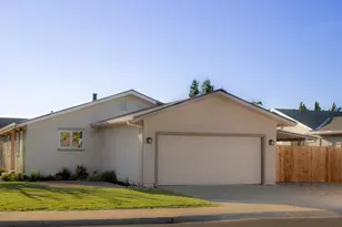 2025 W Vine St, Lodi, CA 95242 - Photo 3