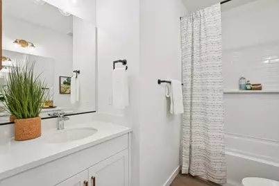 6419 Jacinto Avenue, Sacramento, CA 95823 - Photo 29