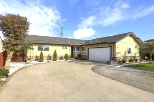 310 Charles Ave, Manteca, CA 95336 - Photo 1