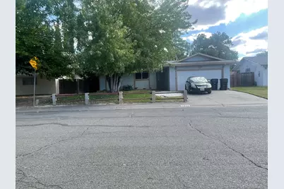 7948 Grandstaff Drive, Sacramento, CA 95823 - Photo 11