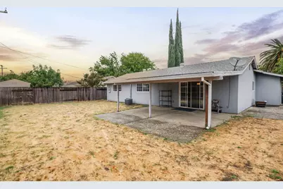 1018 Lomita Way, Rio Linda, CA 95673 - Photo 3