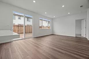 334 Pismo Dr, Lathrop, CA 95330 - Photo 11