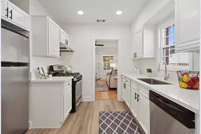 2547 20th Street, Sacramento, CA 95818 - Photo 9