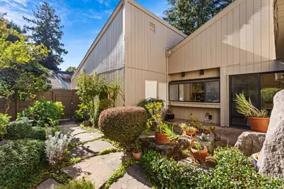 816 Elmhurst Circle, Sacramento, CA 95825 - Photo 31