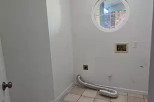 8266 Summer Sunset Dr, Sacramento, CA 95828 - Photo 17