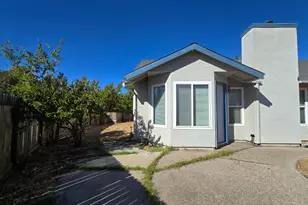 8266 Summer Sunset Dr, Sacramento, CA 95828 - Photo 21