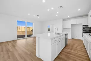 12205 Hetch Hechy Dr, Rancho Cordova, CA 95742 - Photo 5