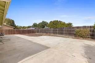 2619 Claridge Ln, Stockton, CA 95210 - Photo 27