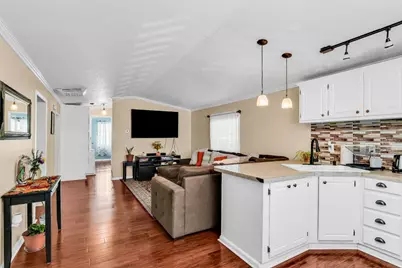 Lewelling, San Leandro, CA 94579 - Photo 13