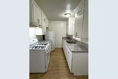 3331 E Clinton Avenue, Fresno, CA 93703 - Photo 5