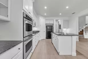 1725 Woodhaven Cir, Roseville, CA 95747 - Photo 13