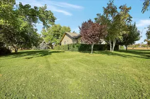 8890 Daguerra Point Dr, Marysville, CA 95901 - Photo 39