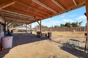 6024 Deepdale Way, Elk Grove, CA 95758 - Photo 37