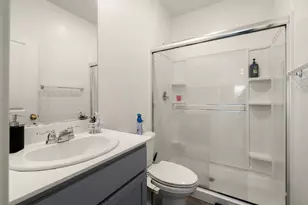 7664 Walpole Wy, Elk Grove, CA 95758 - Photo 33