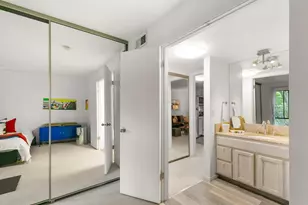 2424 Larkspur Ln, Sacramento, CA 95825 - Photo 31