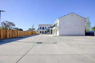 40 W 13th St, Merced, CA 95341 - Photo 5