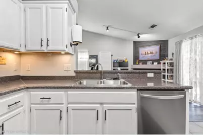 1665 Michelle Drive, Yuba City, CA 95993 - Photo 11