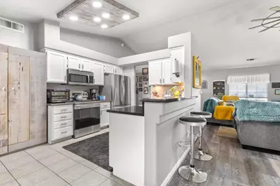 1665 Michelle Drive, Yuba City, CA 95993 - Photo 9