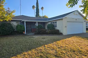 2324 Mangrum Ave, Sacramento, CA 95822 - Photo 1