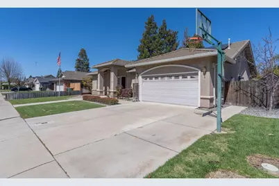 1153 E Milgeo, Ripon, CA 95366 - Photo 3