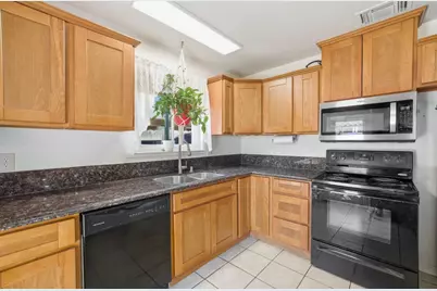 4218 Cortright, North Highlands, CA 95660 - Photo 11