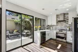 1055 Vanderbilt Way, Sacramento, CA 95825 - Photo 13