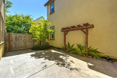 1553 Bonanza Lane, Folsom, CA 95630 - Photo 29