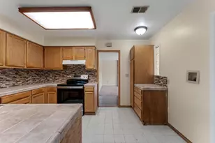 7327 Salazar Dr, North Highlands, CA 95660 - Photo 9