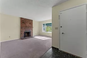 7327 Salazar Dr, North Highlands, CA 95660 - Photo 5