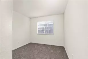 8048 Caymus Dr, Sacramento, CA 95829 - Photo 15