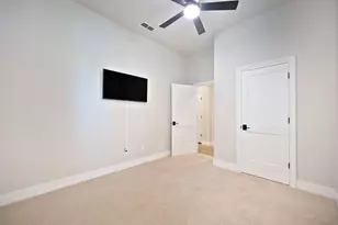 2721 Aspen Valley Ln, Sacramento, CA 95835 - Photo 23