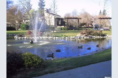 2201 Woodside Lane #10, Sacramento, CA 95825 - Photo 11