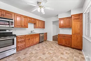 7765 Dow Ave, Citrus Heights, CA 95610 - Photo 9