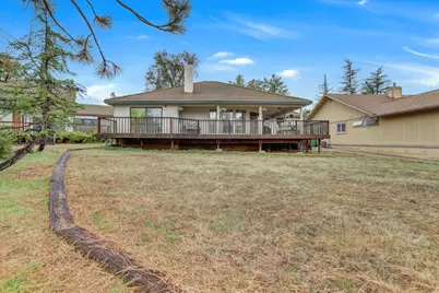 18098 Lake Forest Drive, Penn Valley, CA 95946 - Photo 3