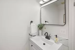7413 Skander Way, Sacramento, CA 95828 - Photo 17