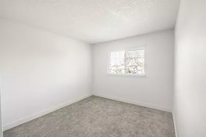 7413 Skander Way, Sacramento, CA 95828 - Photo 43