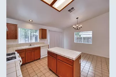 4910 Hearthwood Court, Stockton, CA 95206 - Photo 15