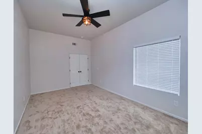 4910 Hearthwood Court, Stockton, CA 95206 - Photo 9