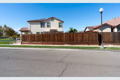 2490 N Fallbrook Drive, Los Banos, CA 93635 - Photo 49