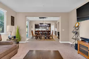 2490 N Fallbrook Dr, Los Banos, CA 93635 - Photo 21