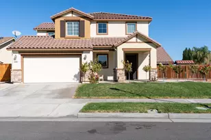 2490 N Fallbrook Dr, Los Banos, CA 93635 - Photo 3