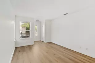 6690 Hometown Way, Sacramento, CA 95828 - Photo 3